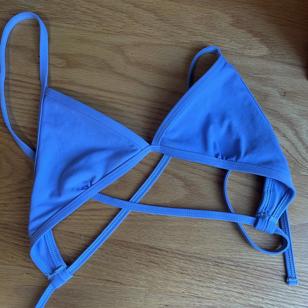 Jolyn triangle top